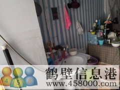 鶴鳴花園車庫出租（地上車庫，像當(dāng)于一樓）